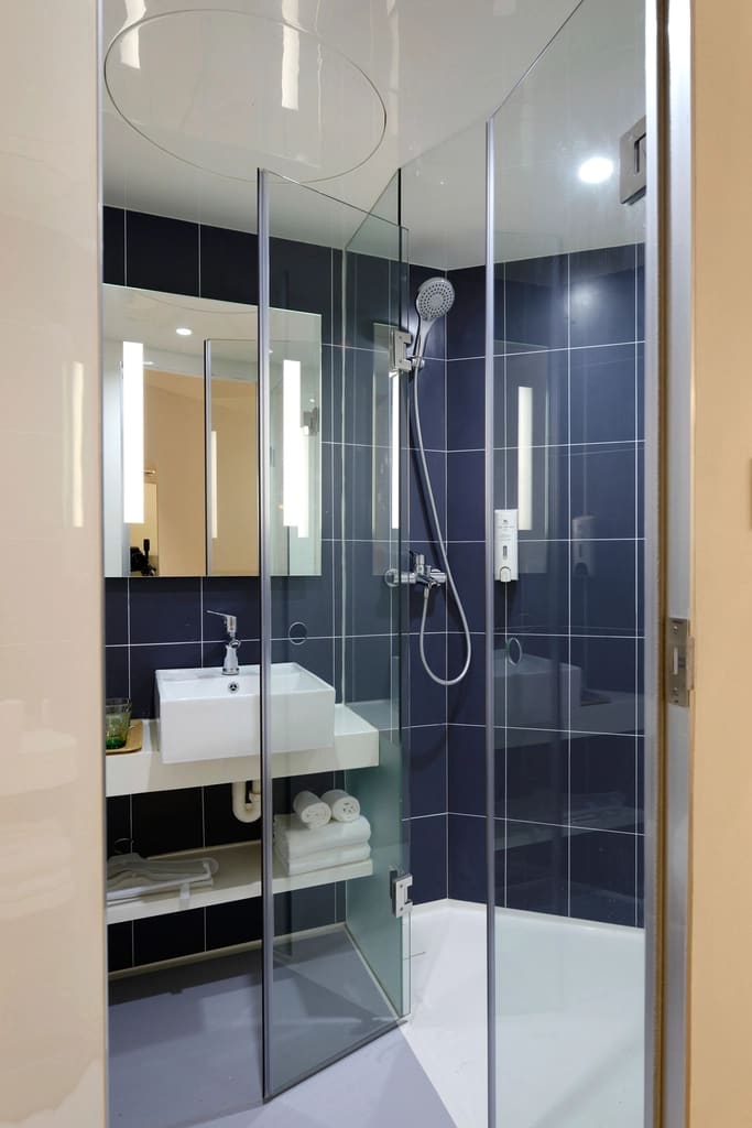 En-suite bathroom